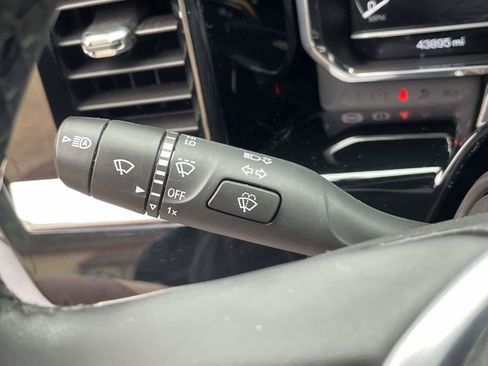 Used 2023 GMC Sierra 1500 Elevation RWD image 18