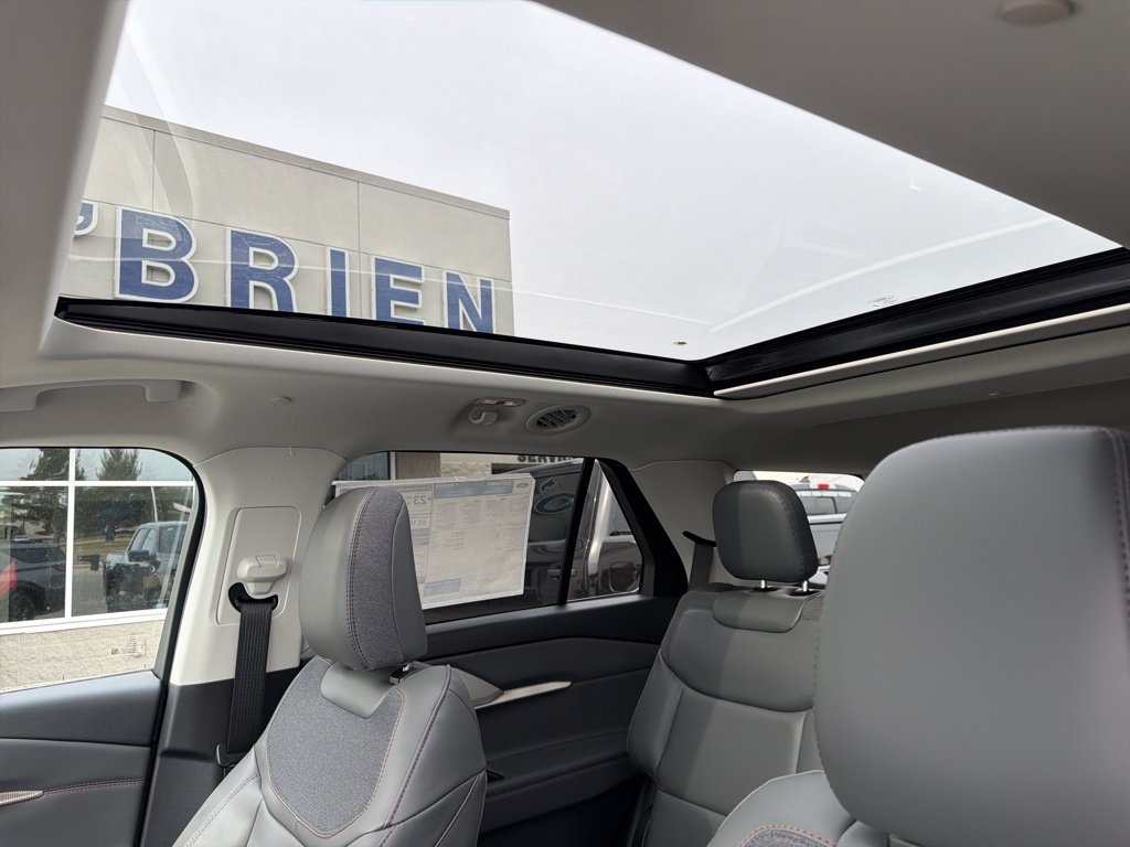 New 2026 Ford Explorer Active w/ Active Comfort Package AWD/4WD image 19