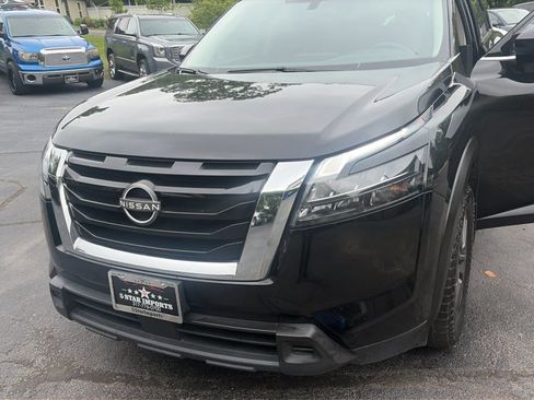 Used 2023 Nissan Pathfinder S w/ Cargo Package FWD image 23