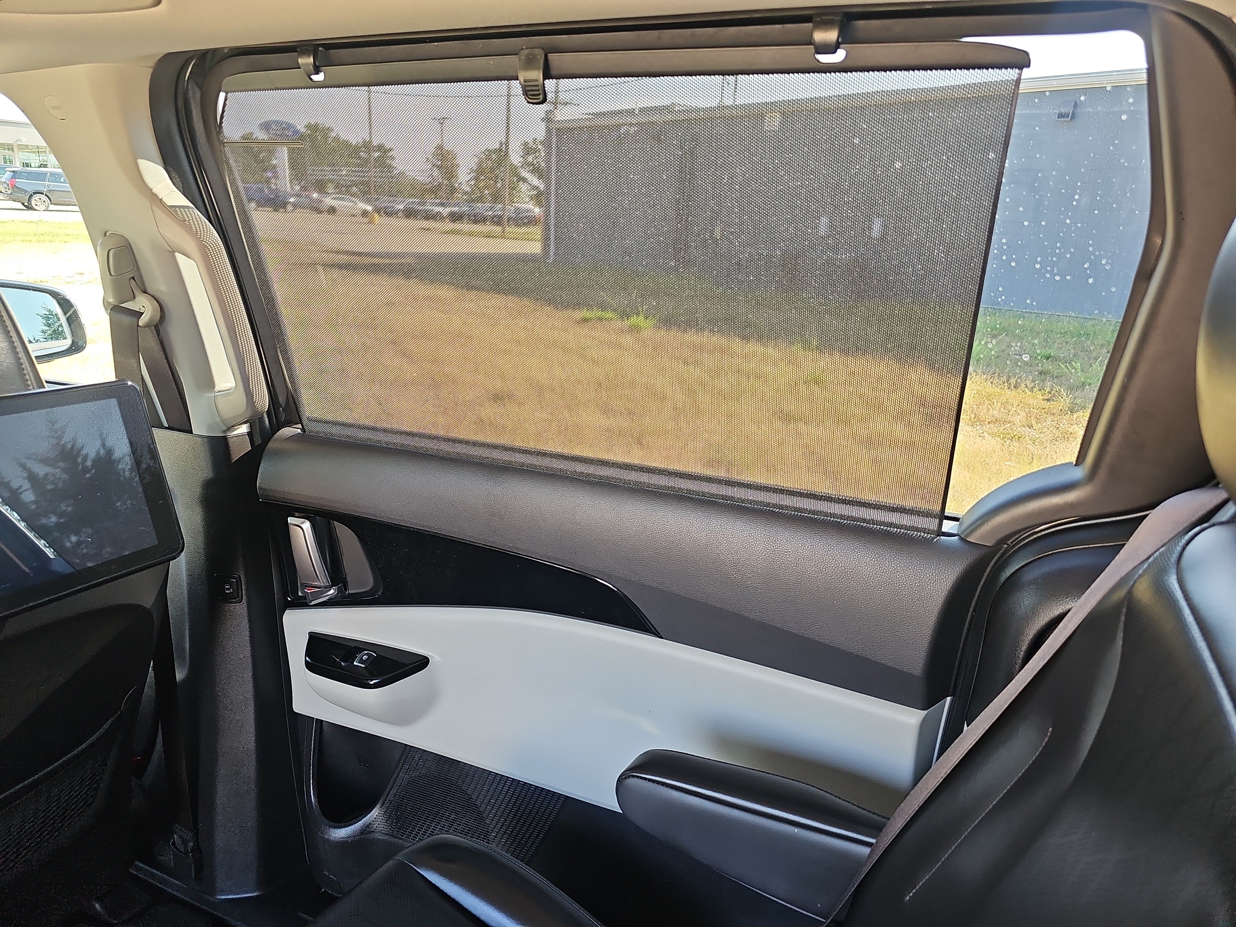 Used 2022 Kia Carnival SX FWD image 21