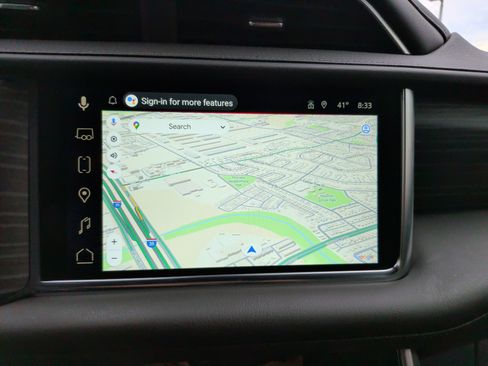 Used 2024 GMC Yukon Denali w/ Advanced Technology Package image 17