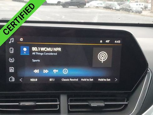 Certified 2025 Chevrolet Trax LT w/ Driver Confidence Package image 14