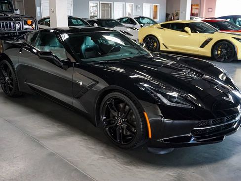 Used 2014 Chevrolet Corvette Stingray Coupe w/ 2LT Preferred Equipment Group RWD image 4