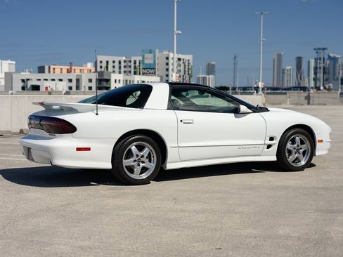 Used 2001 Pontiac Firebird Trans Am image 4