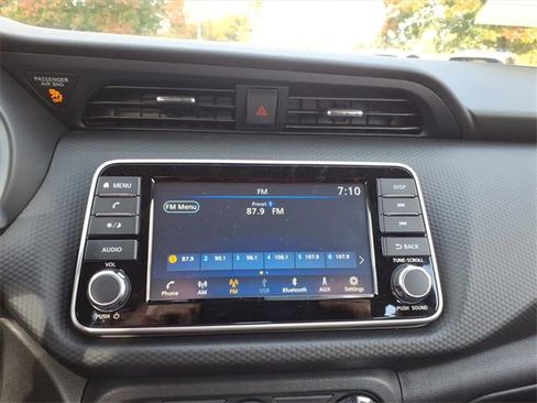 New 2025 Nissan Kicks Play S image 12