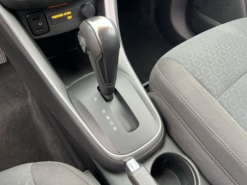 Certified 2022 Chevrolet Trax LS w/ Tint and Cruise Package image 19