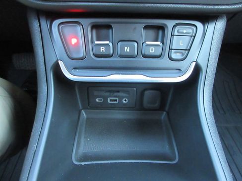 Used 2021 GMC Terrain SLT w/ LPO, Floor Liner Package image 30