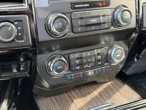 Used 2021 Ford F250 Lariat w/ Lariat Ultimate Package image 14