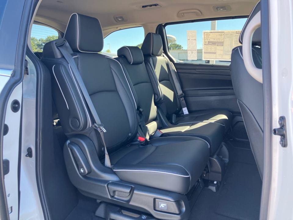 New 2027 Honda Odyssey Touring image 29