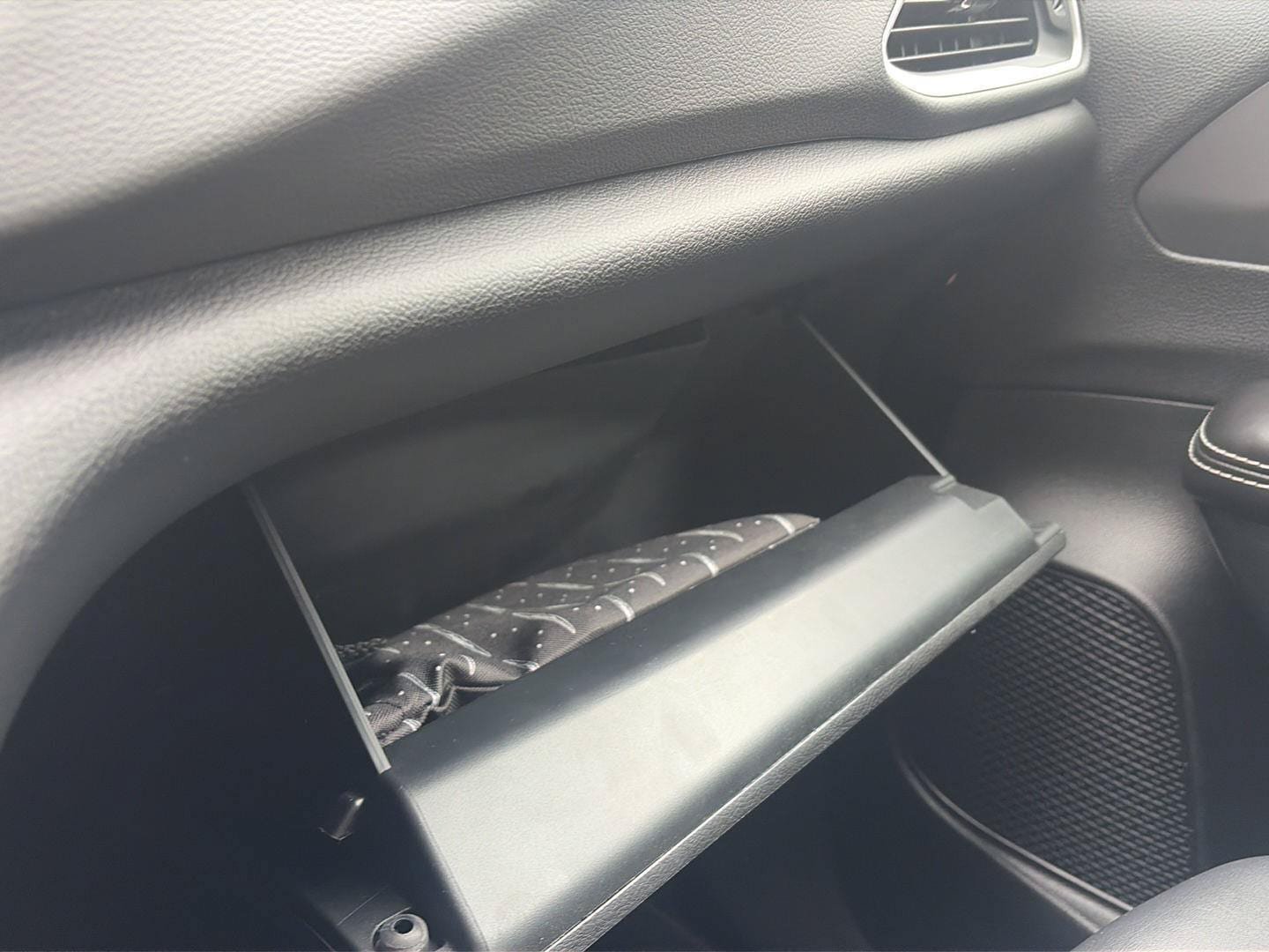 Used 2026 Chrysler Pacifica Select FWD image 24