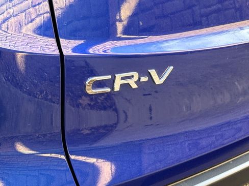 Used 2025 Honda CR-V LX image 9