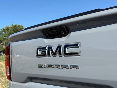 Used 2024 GMC Sierra 1500 Elevation w/ Preferred Package AWD/4WD image 14