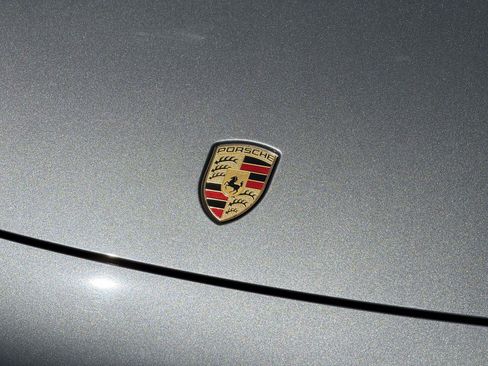 Used 2023 Porsche Cayenne AWD/4WD image 31