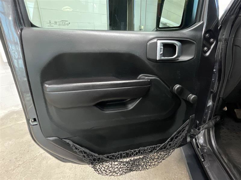 Used 2018 Jeep Wrangler Unlimited Sport AWD/4WD image 9