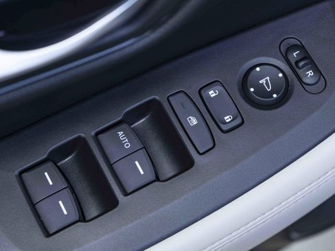 Used 2026 Honda HR-V LX image 38