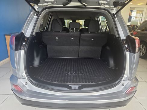 Used 2018 Toyota RAV4 LE w/ All Weather Liner Package AWD/4WD image 10