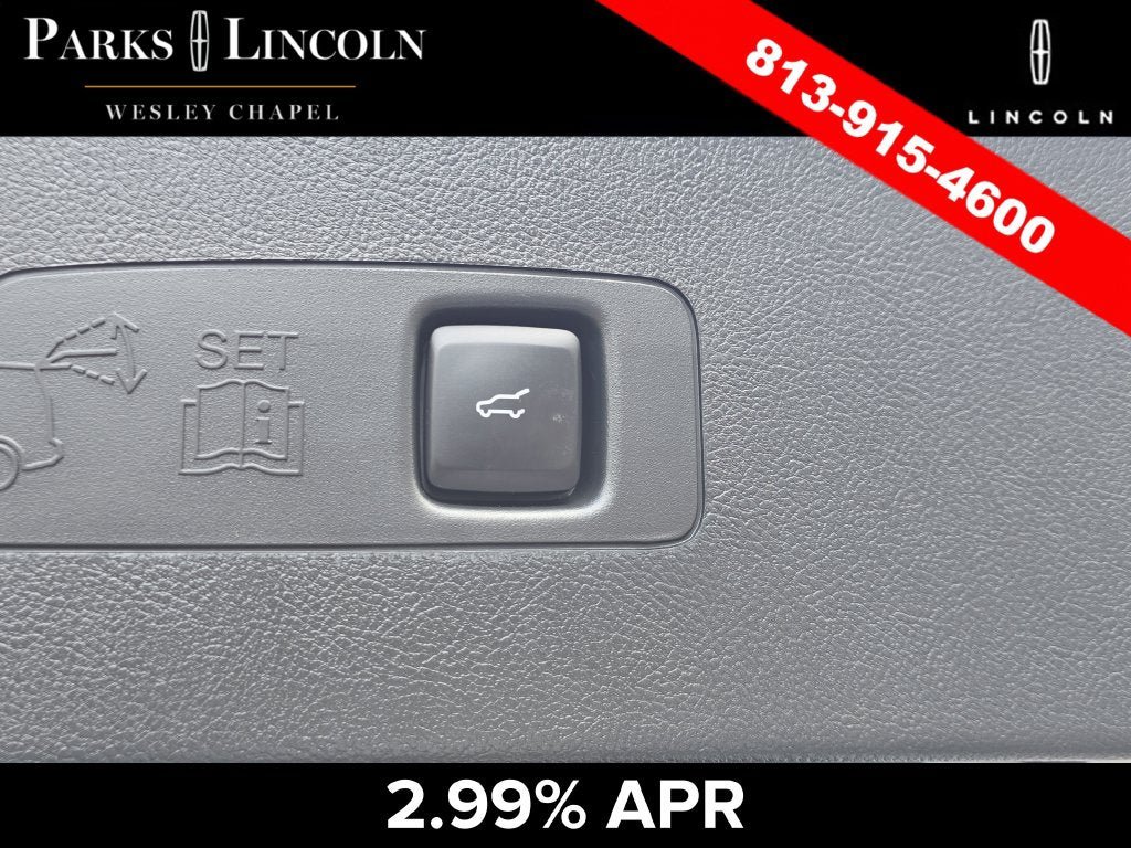 Certified 2025 Lincoln Corsair Reserve w/ Equipment Group 202A FWD image 8