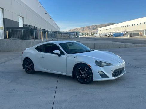 Used 2013 Scion FR-S RWD image 7