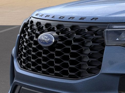New 2026 Ford Explorer ST-Line w/ ST-Line Street Pack image 17