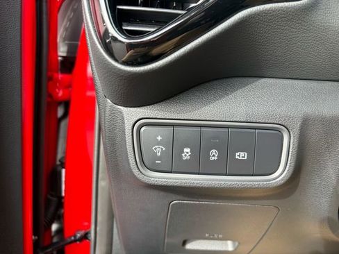 Used 2025 Kia Soul GT-Line image 18