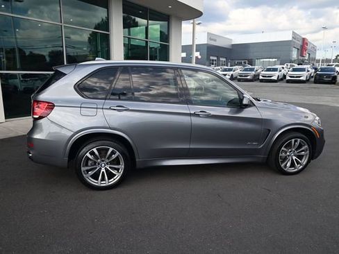 Used 2017 BMW X5 xDrive50i AWD/4WD image 11