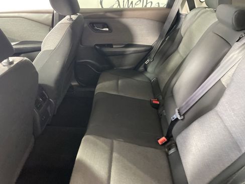 Used 2023 Nissan Rogue SV image 23