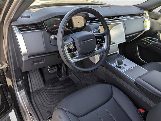 New 2026 Land Rover Range Rover Long Wheelbase SE AWD/4WD image 3