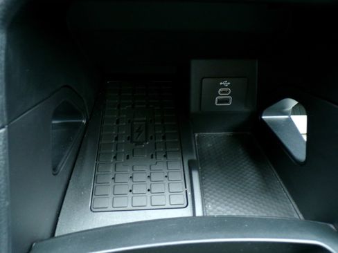 Used 2025 Ford Ranger XLT w/ Black Appearance Package image 21