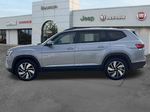 Used 2025 Volkswagen Atlas SE FWD image 4