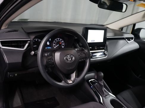 Used 2024 Toyota Corolla LE FWD image 7