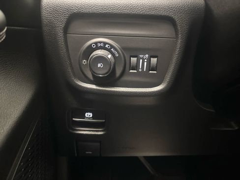 New 2025 Jeep Grand Cherokee Limited w/ Trailer Tow Package image 24