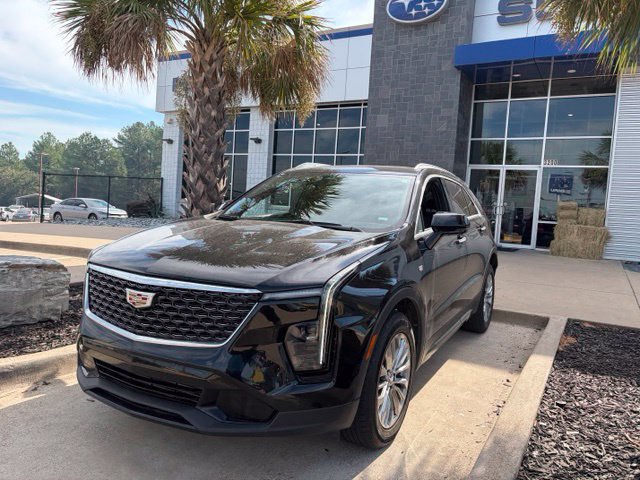 Used 2025 Cadillac XT4 Premium Luxury FWD image 3