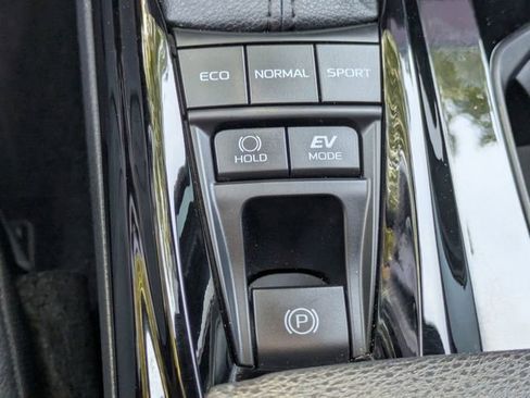 Used 2025 Toyota Camry XSE image 16