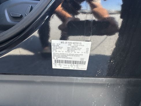 Used 2019 Ford Explorer XLT w/ Equipment Group 202A FWD image 36
