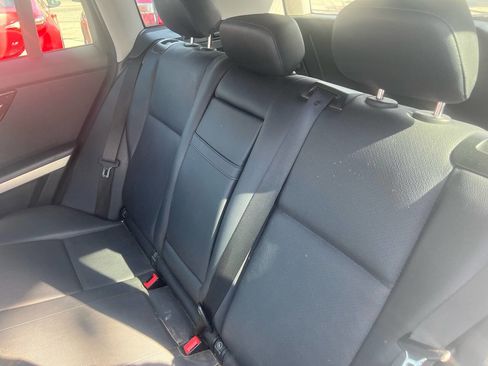 Used 2011 Mercedes-Benz GLK 350 4MATIC image 9