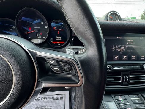 Used 2019 Porsche Macan image 21