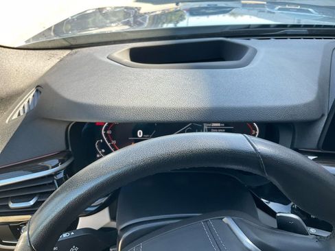 Used 2022 BMW 530i w/ Premium Package image 26