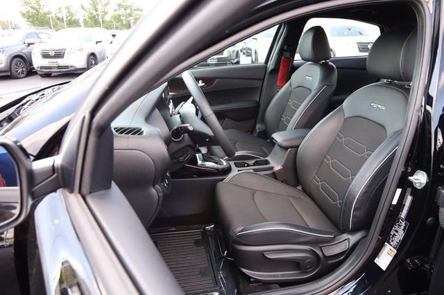 Used 2023 Kia Forte GT-Line w/ GT-Line Technology Package FWD image 8