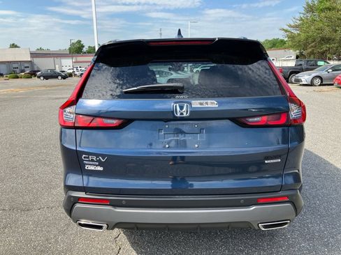 Used 2025 Honda CR-V Sport Touring image 18