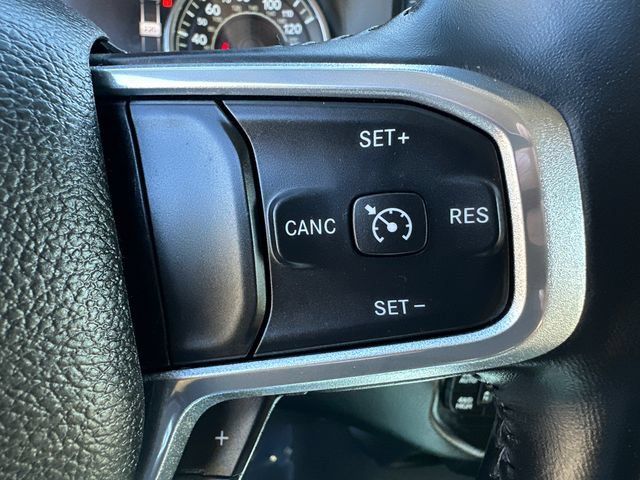Used 2022 RAM 1500 Laramie AWD/4WD image 37