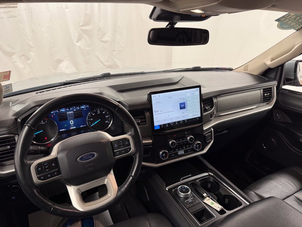 Used 2022 Ford Expedition Max XLT RWD image 9