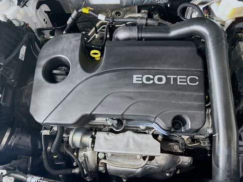 Used 2022 Chevrolet Equinox LT FWD image 30