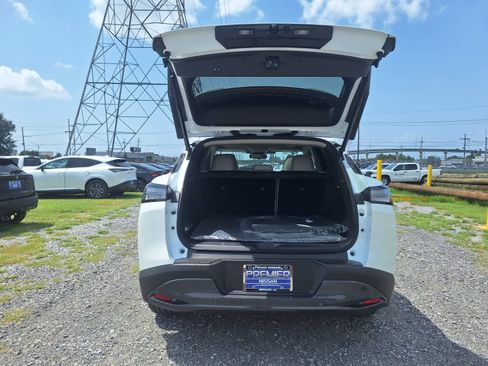 New 2025 Nissan Kicks Play S image 28