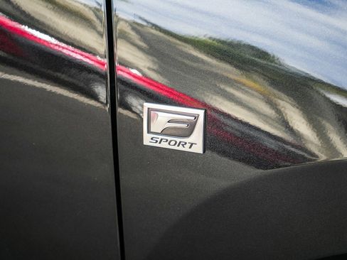 Used 2025 Lexus TX 500h AWD w/ Technology Package image 10