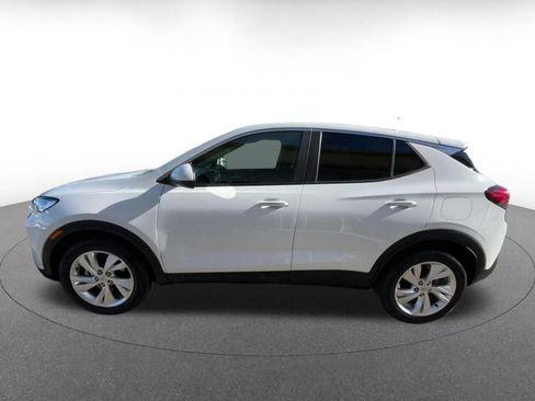 Used 2025 Buick Encore GX Preferred FWD image 9