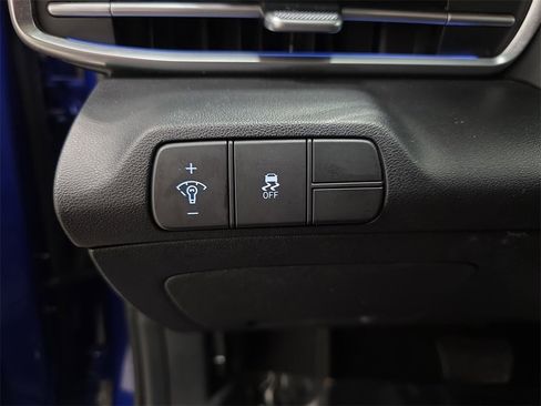 Used 2024 Hyundai Elantra Limited image 26