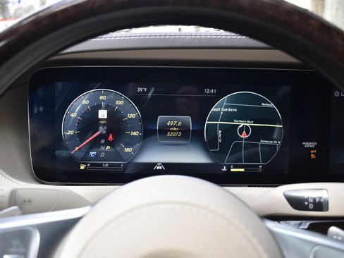 Used 2020 Mercedes-Benz S 560 4MATIC Sedan image 34