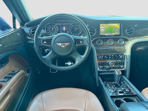 Used 2011 Bentley Mulsanne RWD image 24