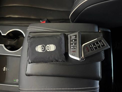 Used 2023 Acura MDX SH-AWD w/ Advance Package image 28