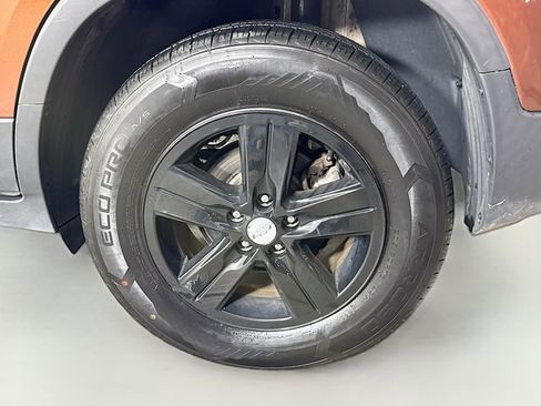 Used 2019 Chevrolet Trax LT w/ Driver Confidence Package image 30